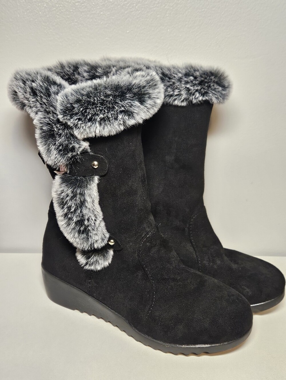 Black Faux Suede Lined 9" Women's Winter Boots, Sz 8